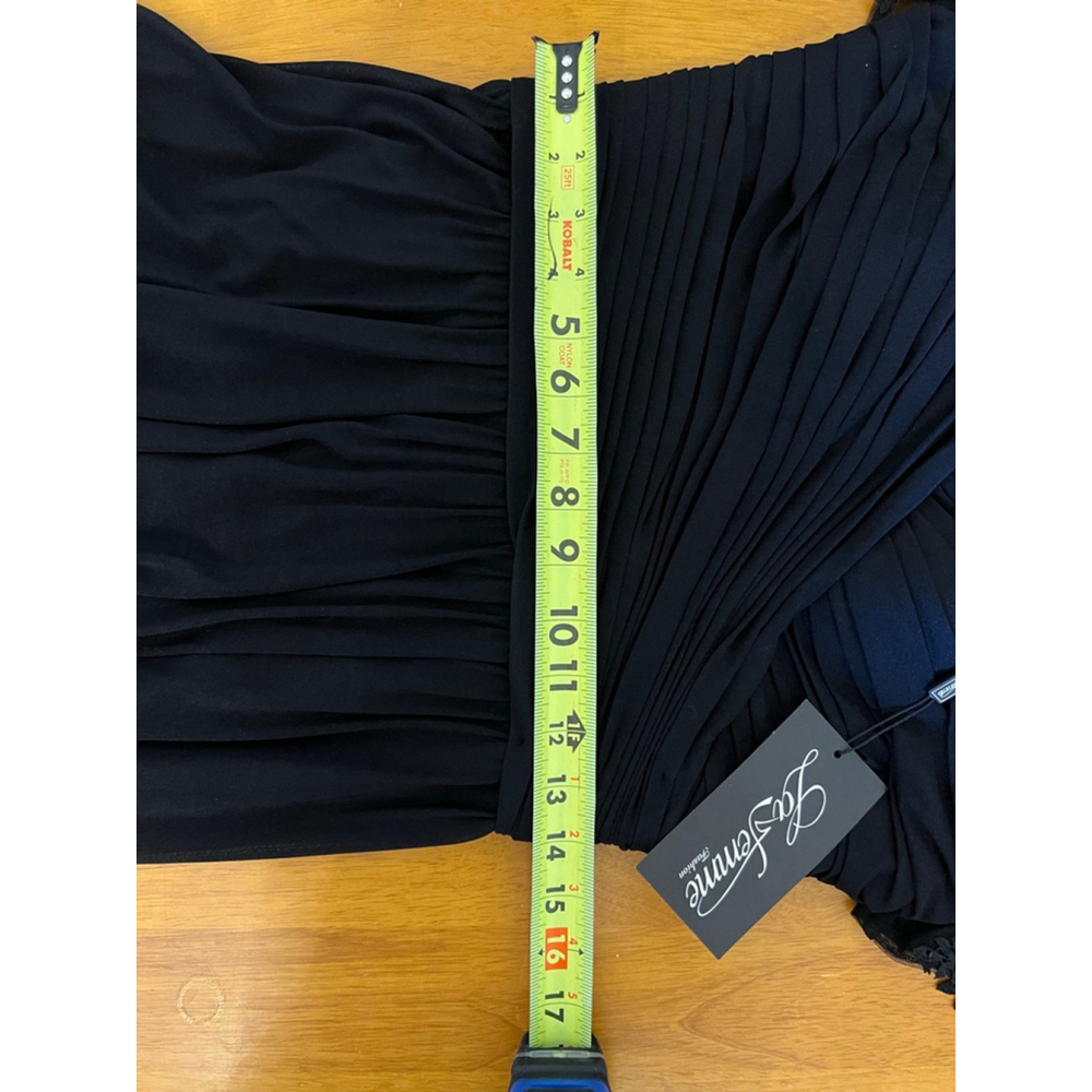 NWT La Femme Gown 29772 Floral
Embroidered Sheath Dress in Black Size 8 - Picture 11 of 11